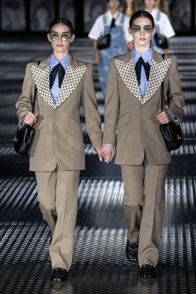 Look 31